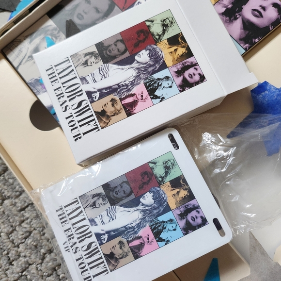 Taylor Swift VIP Box - Picture 4 of 4